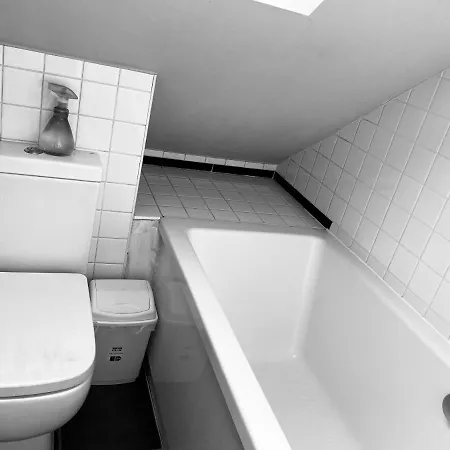 Charminster Homestay-3